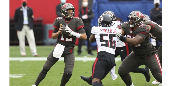 Tom Brady leder Tampa Bay Buccaneers in i slutspelet